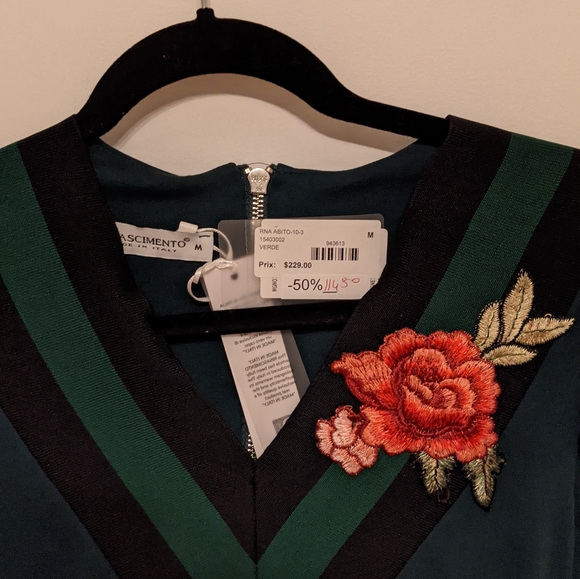 Brand new green dress, long sleeves, size M - Picture 2 of 2